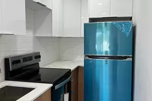 4227 NW 5th St, Miami, FL 33126 - Photo 12