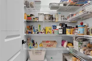7681 NW 84th Ln, Tamarac, FL 33321 - Photo 26