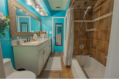 11400 Tara Dr, Plantation, FL 33325 - Photo 24