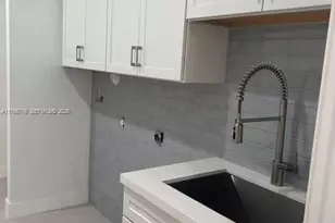 24480 SW 209th Pl, Homestead, FL 33031 - Photo 10