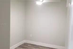 2465 NE 184th St, North Miami Beach, FL 33160 - Photo 10