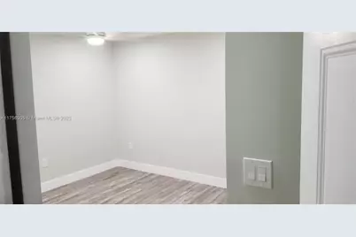 2465 NE 184th St, North Miami Beach, FL 33160 - Photo 8