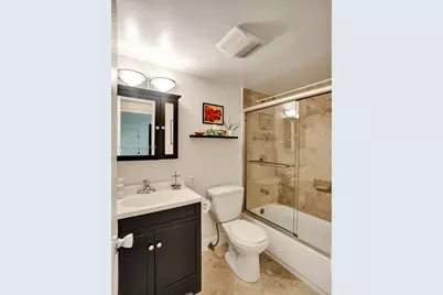 1900 NE 8th Ct #306, Fort Lauderdale, FL 33304 - Photo 14
