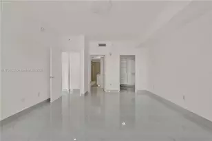 3340 NE 190th St, Aventura, FL 33180 - Photo 14