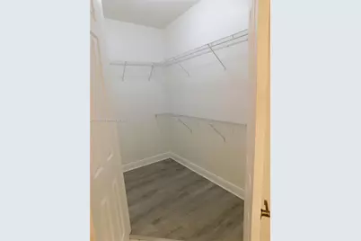 617 SE 7 St #2, Cape Coral, FL 33990 - Photo 6