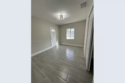 1300 NW 7th Ter, Fort Lauderdale, FL 33311 - Photo 8