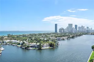20201 E Country Club Dr, Aventura, FL 33180 - Photo 24