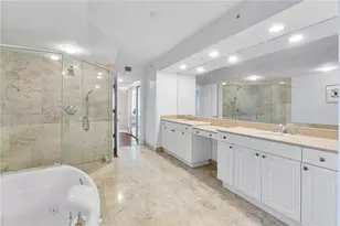 20201 E Country Club Dr, Aventura, FL 33180 - Photo 14