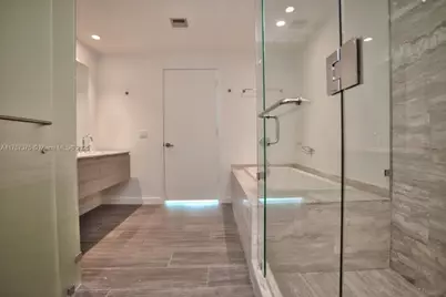 2900 NE 7th Ave #2008, Miami, FL 33137 - Photo 18