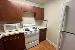 492 NW 165th St Rd, Miami, FL 33169 - Photo 14