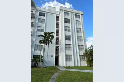 492 NW 165th St Rd #C-211, Miami, FL 33169 - Photo 4