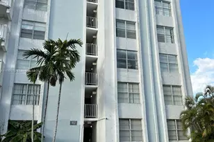 492 NW 165th St Rd, Miami, FL 33169 - Photo 4