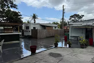 2380 NW 133rd St, Miami, FL 33167 - Photo 16