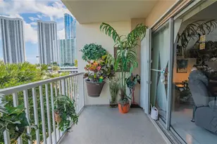 300 Bayview Dr, Sunny Isles Beach, FL 33160 - Photo 6