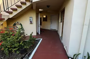 1601 NE Miami Gardens Dr, Miami, FL 33179 - Photo 32