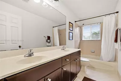 1065 Nandina Dr, Weston, FL 33327 - Photo 26