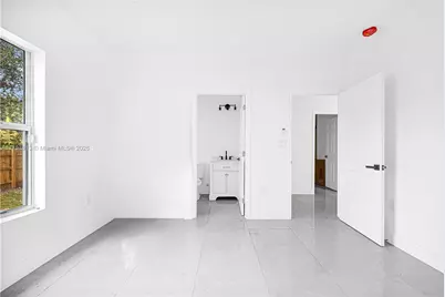 7990 NW 8th Ave, Miami, FL 33150 - Photo 6