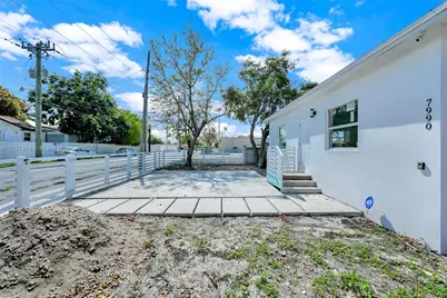 7990 NW 8th Ave, Miami, FL 33150 - Photo 36