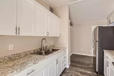 1753 NE 178th St, North Miami Beach, FL 33162 - Photo 4