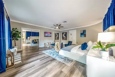 1652 NE 39th St, Oakland Park, FL 33334 - Photo 8