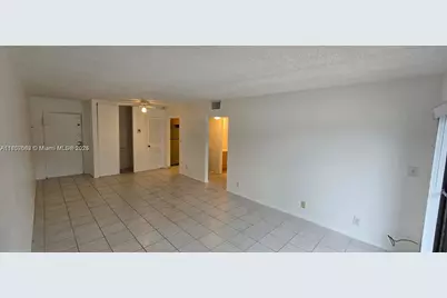 405 S Pine Island Rd #202D, Plantation, FL 33324 - Photo 6