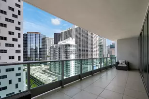 1331 Brickell Bay Dr, Miami, FL 33131 - Photo 32