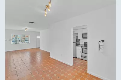 205 NW 84th St #205, Miami, FL 33150 - Photo 6