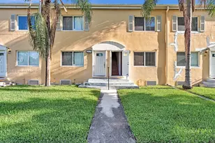 205 NW 84th St, Miami, FL 33150 - Photo 14
