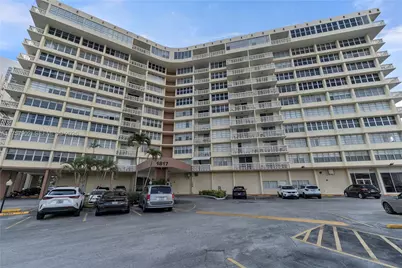 1817 S Ocean Dr #827, Hallandale Beach, FL 33009 - Photo 26
