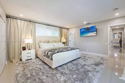 2820 NE 60th St, Fort Lauderdale, FL 33308 - Photo 8