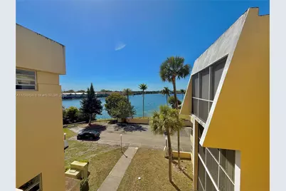 920 NE 199th St #4J, Miami, FL 33179 - Photo 24