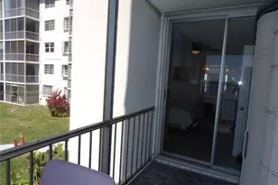 3000 Marcos Dr, Aventura, FL 33160 - Photo 16