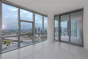 851 NE 1st Ave, Miami, FL 33132 - Photo 20