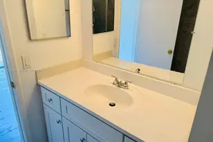 4037 NW 90th Ave, Sunrise, FL 33351 - Photo 34