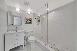 140 NW 88th St, El Portal, FL 33150 - Photo 10
