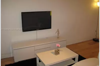 1035 Meridian Ave #5, Miami Beach, FL 33139 - Photo 1