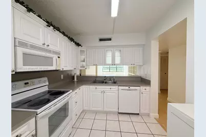 1504 S Whitehall Dr #206, Davie, FL 33324 - Photo 14