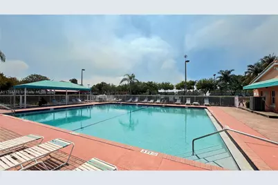 2462 SE 15th Pl #339, Homestead, FL 33035 - Photo 18