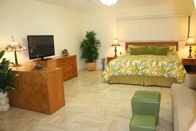 1933 Twin Dolphin Lane, Fort Lauderdale, FL 33316 - Photo 12