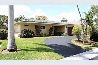 1933 Twin Dolphin Lane, Fort Lauderdale, FL 33316 - Photo 2