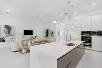 11412 NE 8th Ave, Biscayne Park, FL 33161 - Photo 8