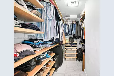 950 Brickell Bay Dr #3605, Miami, FL 33131 - Photo 30