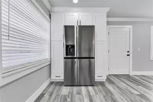 38 Flanders A, Delray Beach, FL 33484 - Photo 6