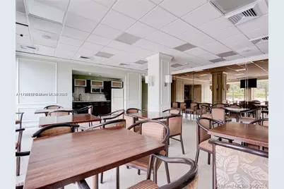 [Address not provided], Hallandale Beach, FL 33009 - Photo 38