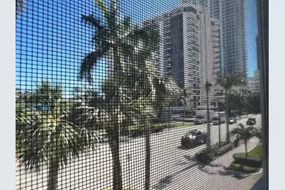 6450 Collins Ave #206, Miami Beach, FL 33141 - Photo 4