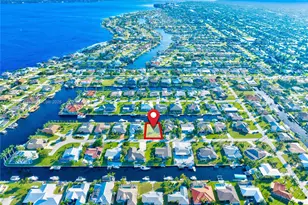 2022 SE 29th St, Cape Coral, FL 33904 - Photo 6