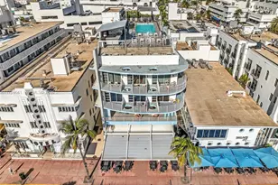 1052 Ocean Dr, Miami Beach, FL 33139 - Photo 24