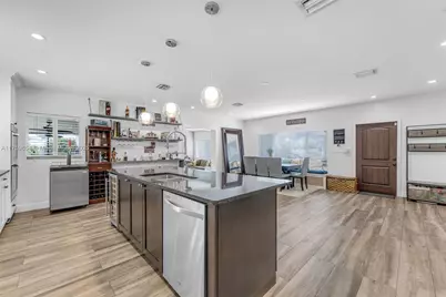 19050 SW 144th Ave, Miami, FL 33177 - Photo 6