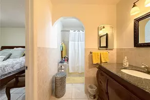 20520 SW 124th Pl, Miami, FL 33177 - Photo 10