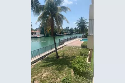 4011 N Meridian Ave #29, Miami Beach, FL 33140 - Photo 1
